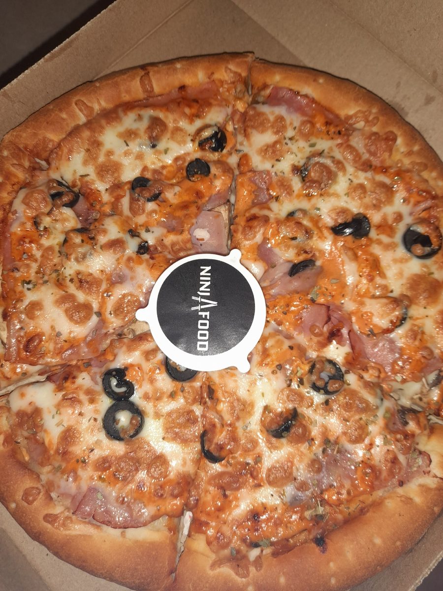 Фотоотзыв покупателя NinjaFood — пицца в коробке, живое фото