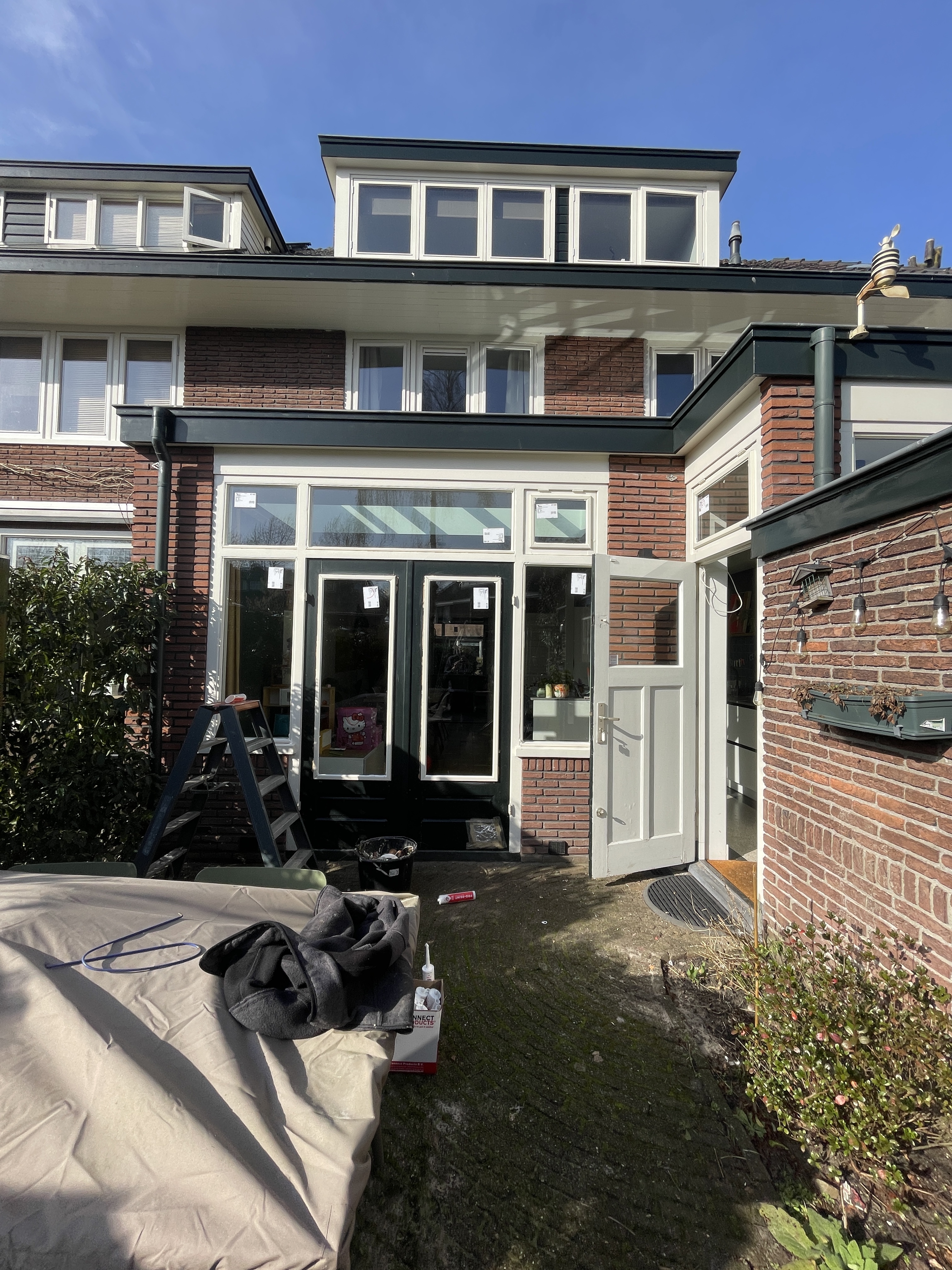 Glaszetters bij renovatiebouwproject Nederland