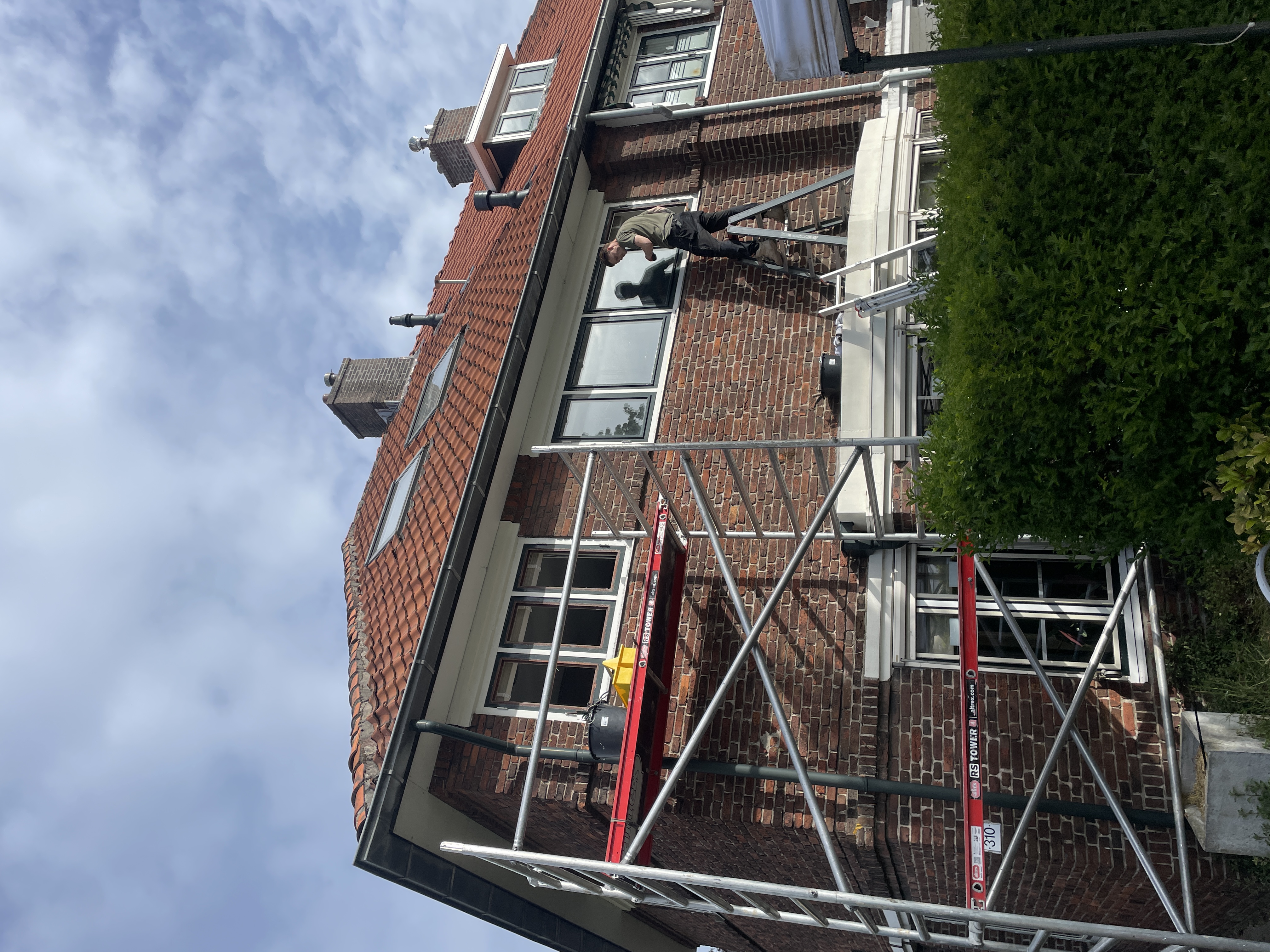 Professionele glaszetters plaatsen HR++ glas