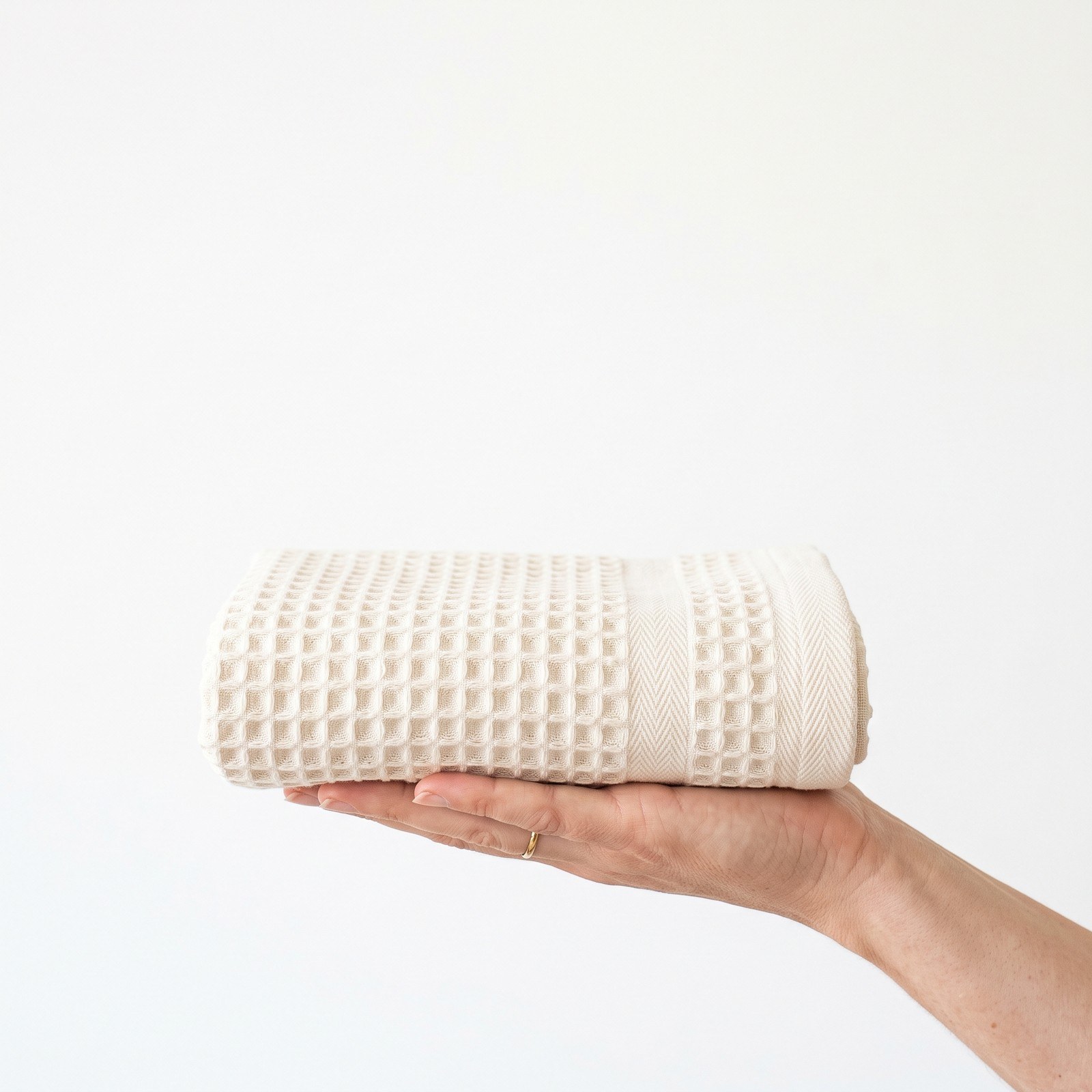 Hale AirGrid™ Bath Towel 7