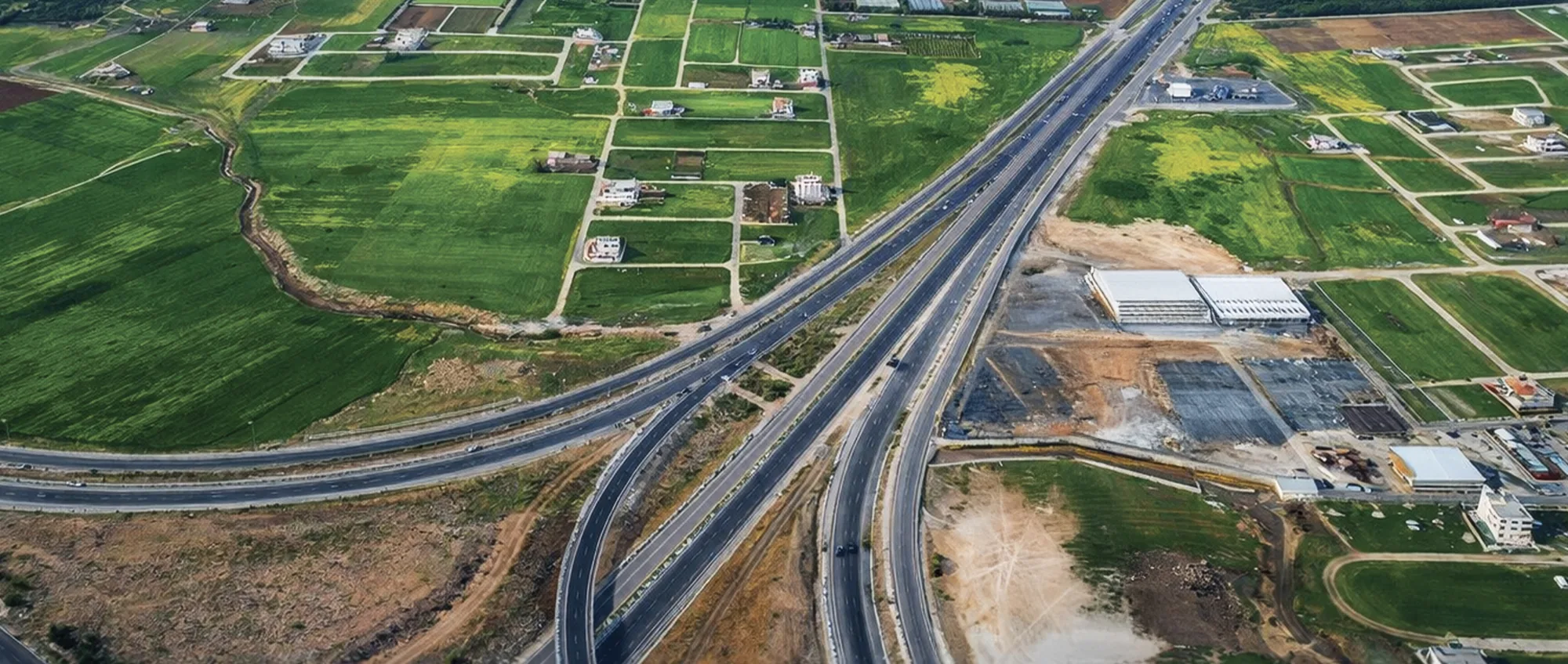 موقع ڤلل ملك على شارع المطار قرب الحجرة جنوب عمّان