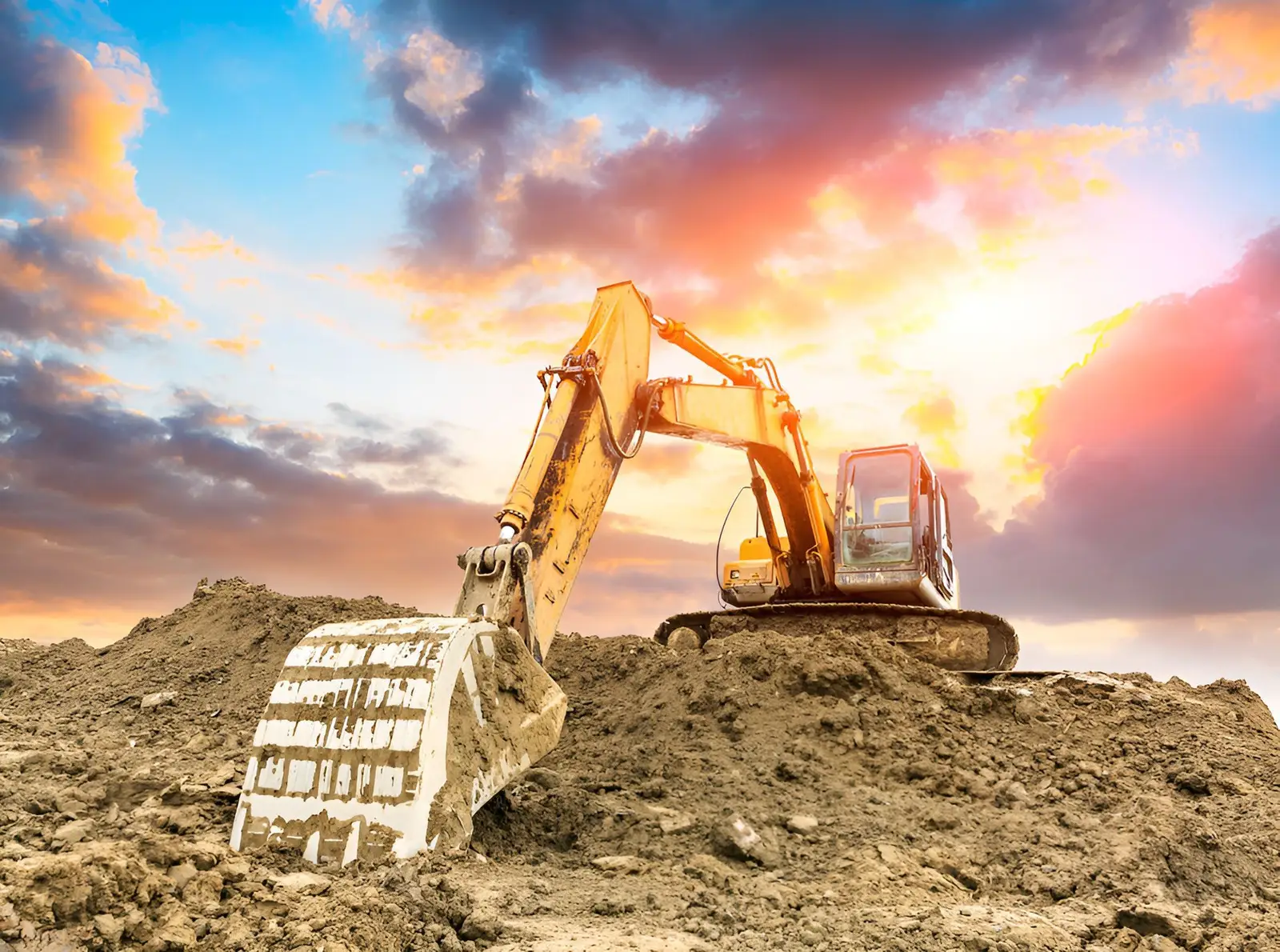 Solar Farms: L&V Civil Contracting working on site