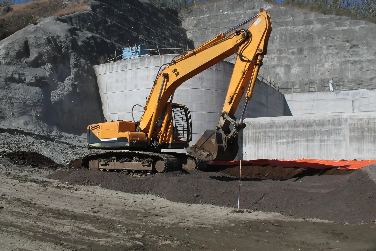 Gas Gatherings: L&V Civil Contracting working on site