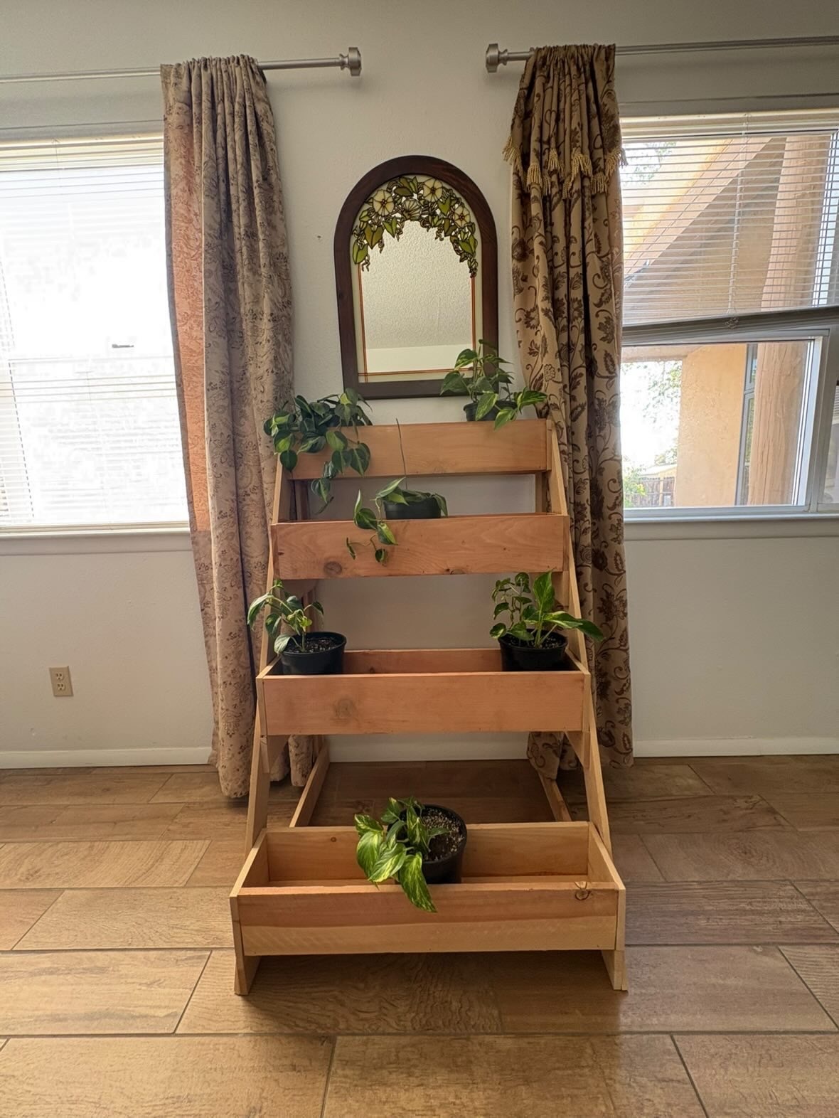 Cedar cube planter