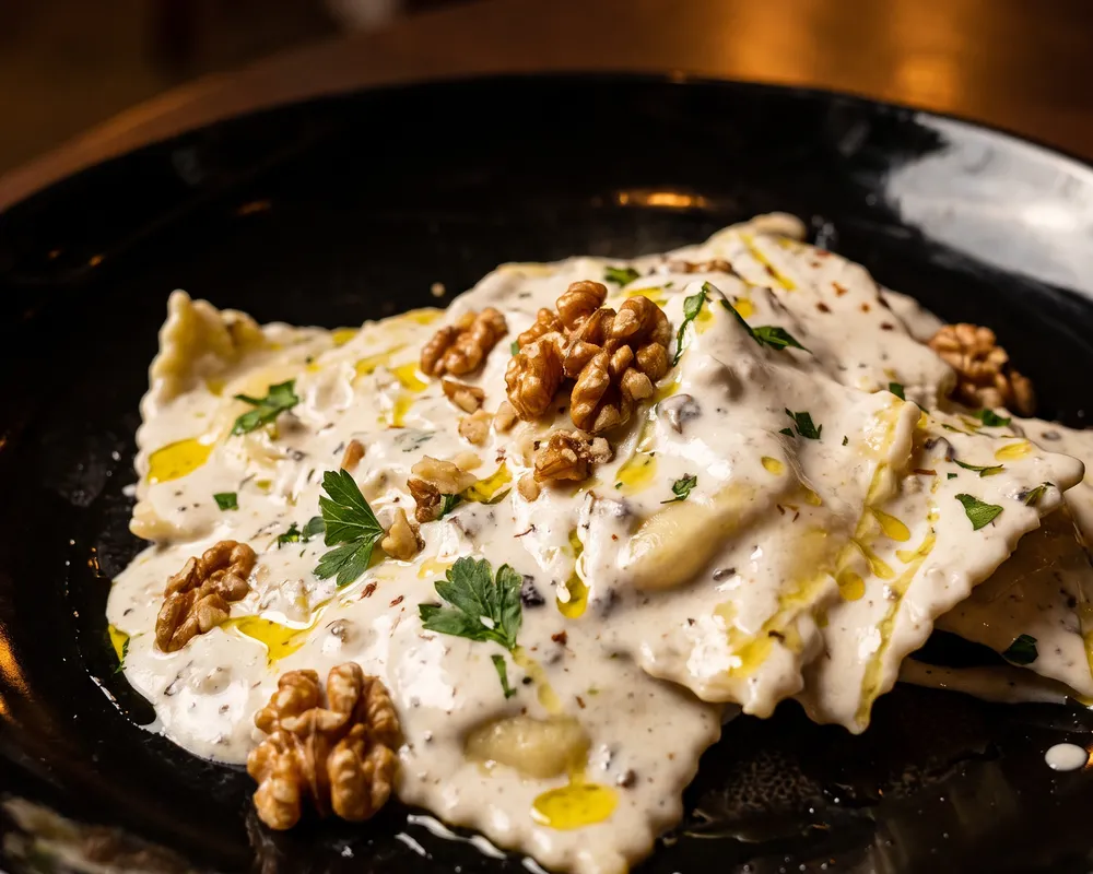 Ravioli tartufo & burrata — Il Vesuvio Gex