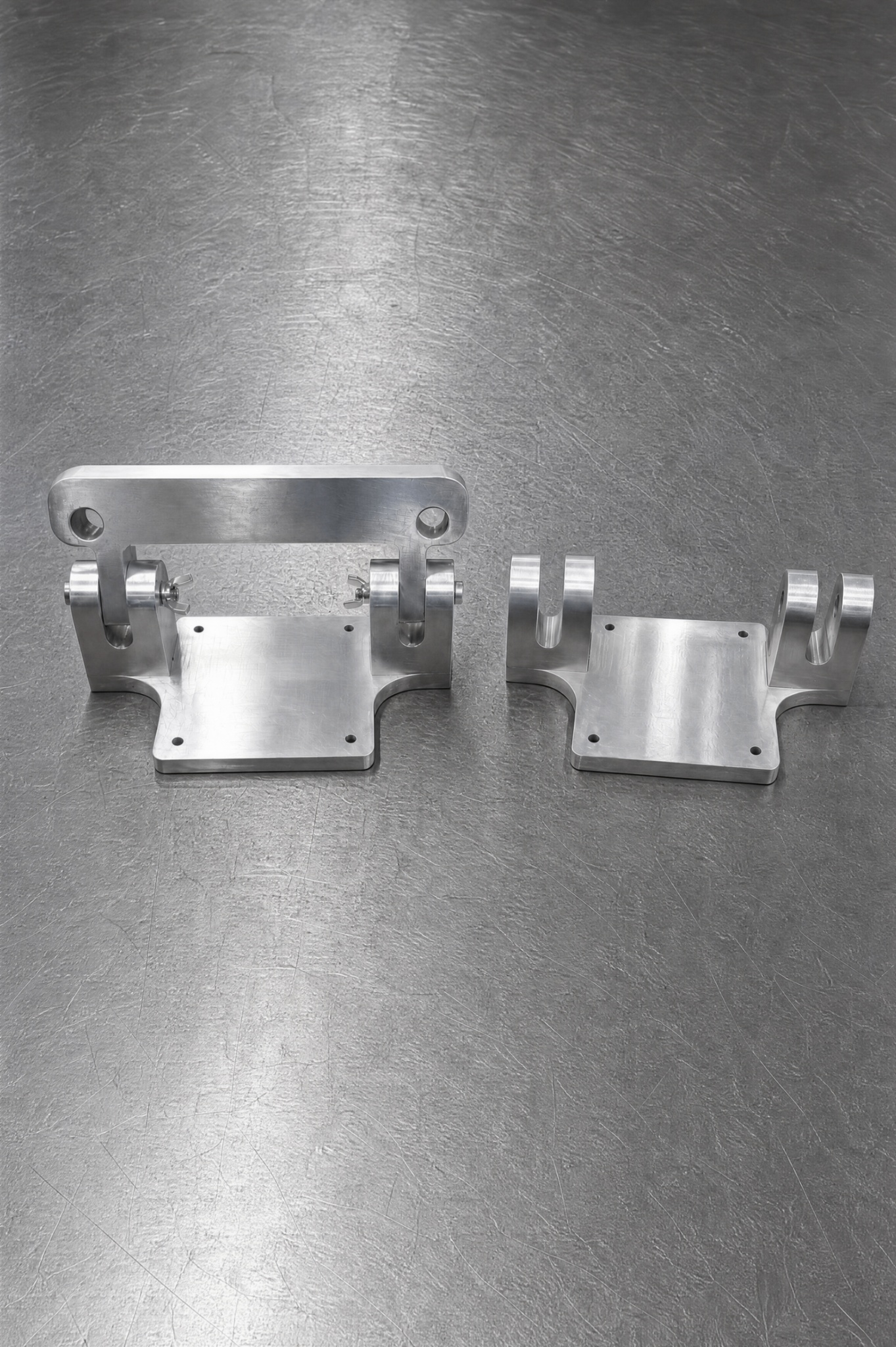 Soportes automotriz en dura aluminio