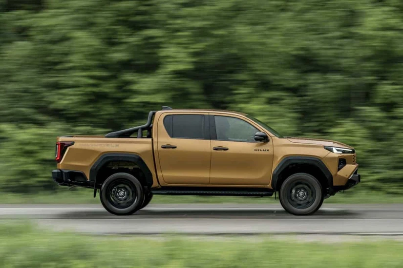 Toyota Hilux 2027 ya está en México: versiones y precios 3