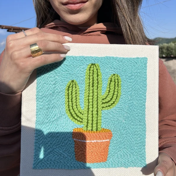 Irene C. con il suo Kit Cozy Things